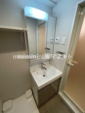 リヴェント難波ウエストの洗面所