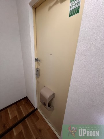 アネックスオガワA棟の玄関