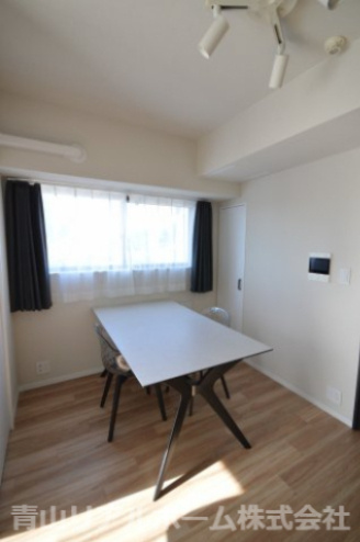 【居間・リビング】 | アエリア南青山