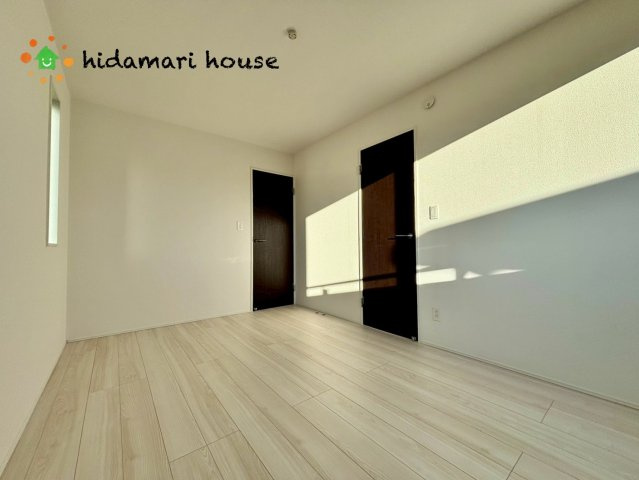 伊奈町栄4期　新築戸建　グラファーレ01の洋室