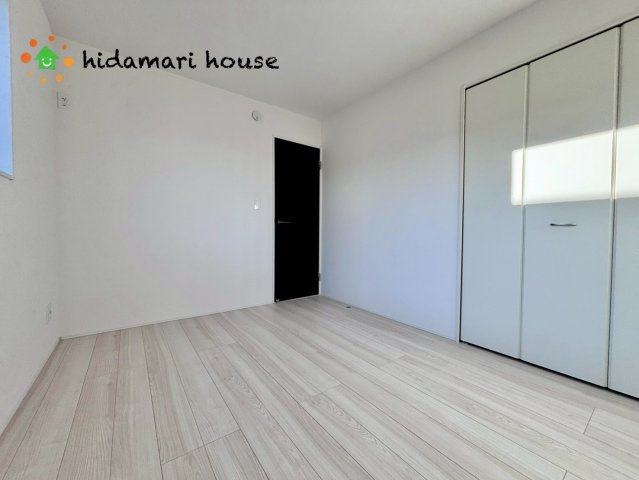 伊奈町栄4期　新築戸建　グラファーレ01の寝室