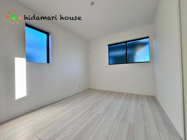 伊奈町栄4期　新築戸建　グラファーレ01の洋室