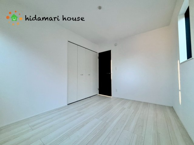 伊奈町栄4期　新築戸建　グラファーレ01の洋室