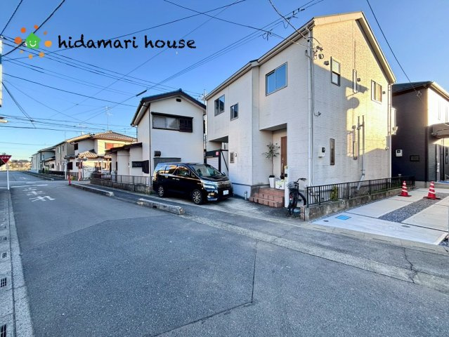 伊奈町栄4期　新築戸建　グラファーレ01の前面道路含む現地写真