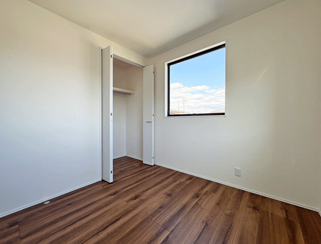 仙台市太白区東大野田の洋室