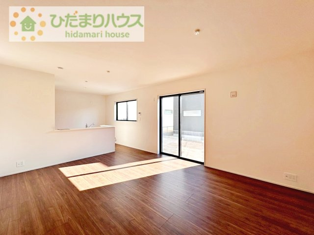 【居間・リビング】 | 第1常総市東野原　新築戸建　1号棟 | 早くお仕事終わらせて、家に帰りたくなるようなリビングです(^^♪