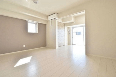 【居間・リビング】 | プライマルフロント菊川 | ゆったりとしたリビングです