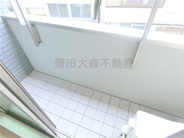 エムズ京急蒲田のバルコニー|物干し金具付きのバルコニー