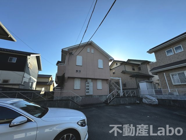 板野郡北島町鯛浜字大西のアパートの駐車場