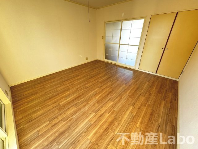 板野郡北島町鯛浜字大西のアパートの居間・リビング