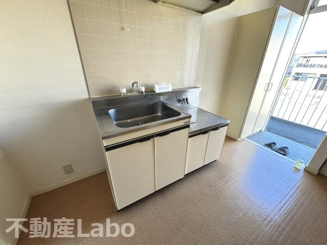 板野郡北島町鯛浜字大西のアパートのキッチン