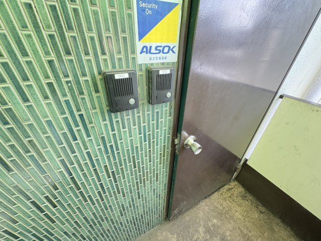 大信ビルNo.2のエントランス