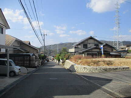 佐伯区五月が丘４丁目の周辺