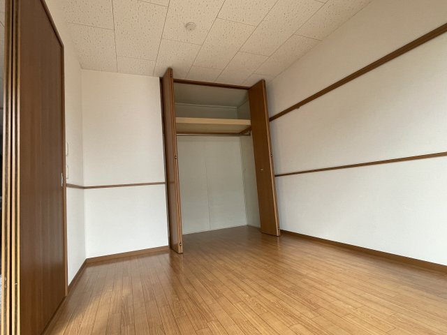 ソレイユ参番館の洋室