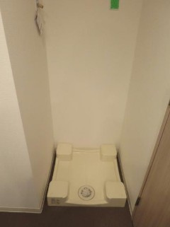 【設備】 | エミリブ鷺ノ宮 | 室内洗濯機置き場。