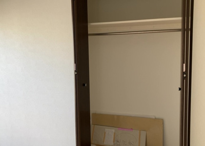 【収納】 | シーアイハイツ町田Ｆ棟 | デザイン性を重視しすぎて収納が少なかった！なんてことにならないため、事前に現地で収納の数を確認しておくことをお勧めします。クローゼット以外にも床下収納や屋根裏収納、パントリーなどもチェックしましょう。