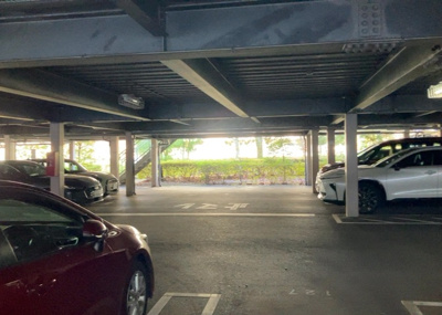 【駐車場】 | シーアイハイツ町田Ｆ棟 | 車一台あたりに必要なスペースは、標準サイズの普通自動車で横幅2m50cm、長さ5mは必要になります。ただし、乗降のことも考慮して横幅3m30cm、長さ5m50cmほどは確保できるところを選びましょう。