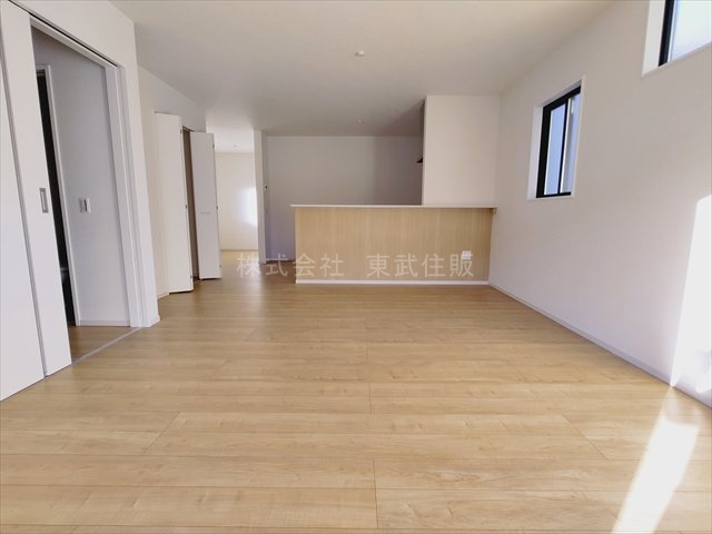 【居間・リビング】の画像