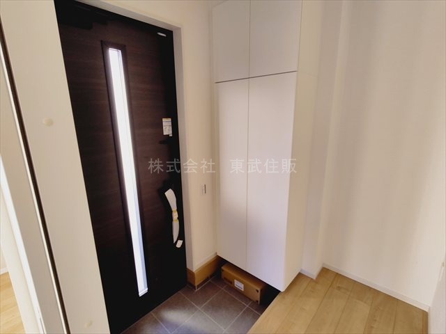 【玄関】 | 川越市山田　全2棟　2号棟 | 収納もある玄関です