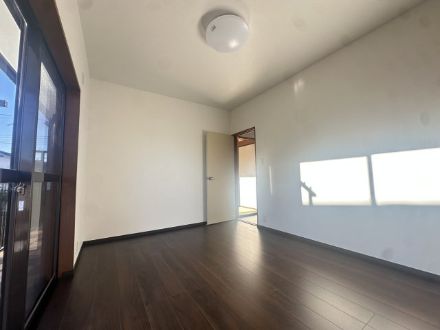 八街市泉台2丁目中古戸建の洋室