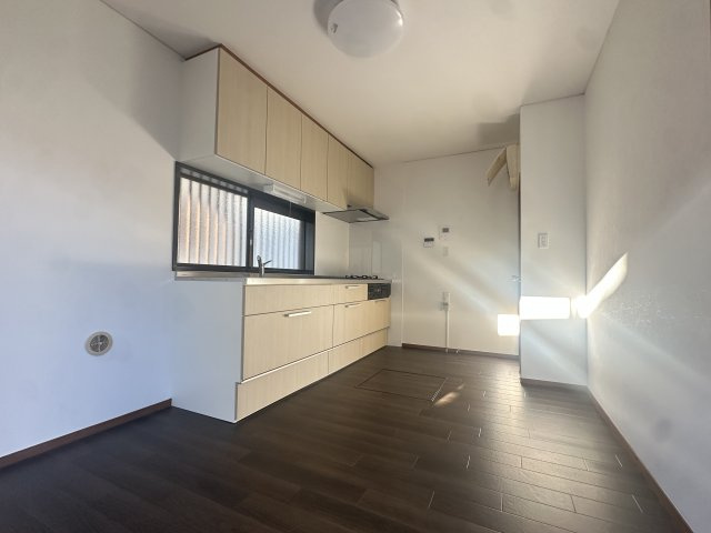 八街市泉台2丁目中古戸建の洋室