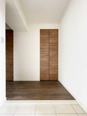 【玄関】 | アルファコート西川口２２