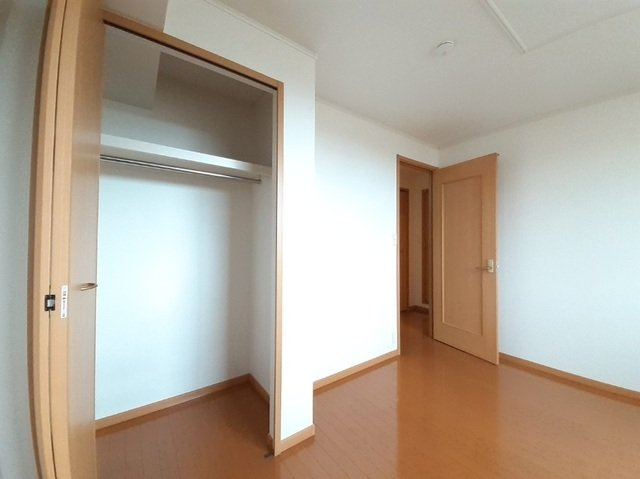 プラシード・旭のその他