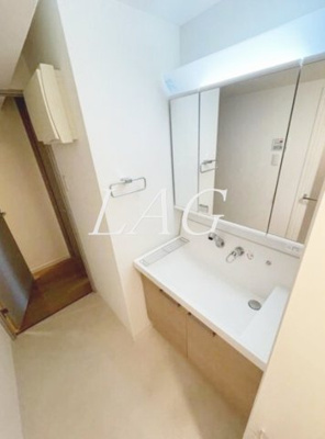 【洗面所】 | ヴォーガコルテ西小山 | 独立洗面台です。