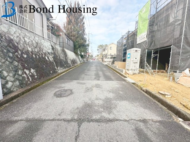 LDK約20帖で広々・W発電システム搭載　秋葉台3丁目のその他