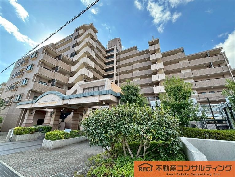 ライオンズマンション住吉川の外観