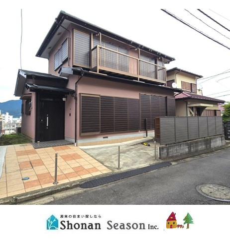 【外観】 | 時間にゆとりが生まれる！小田急線「渋沢」駅徒歩6分の好立地◎　　　
周辺にはお買い物施設も点在し、暮らしやすい住環境にございます。