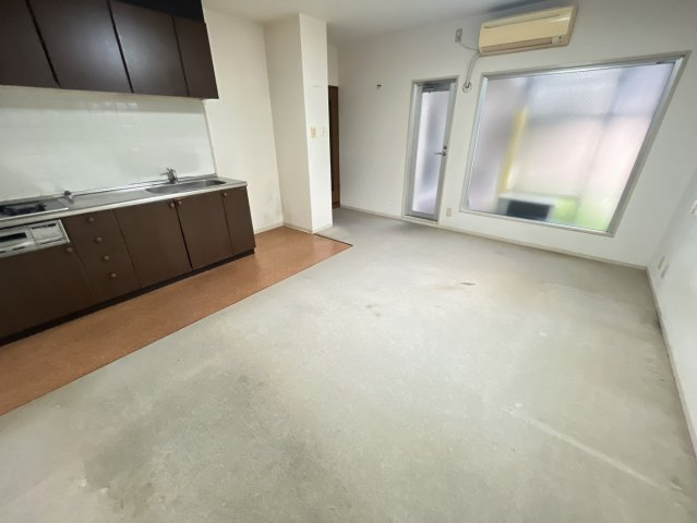 グローバル野路の居間・リビング