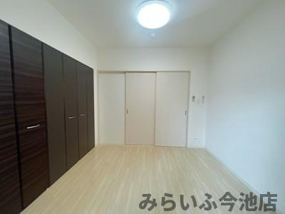 【洋室】 | セレブレイト葵 | 5.5帖