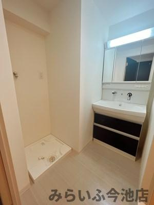 【独立洗面台】 | セレブレイト葵 | 室内洗濯機置き場