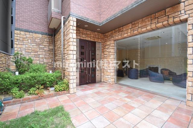 旧プレジオ天神橋のエントランス