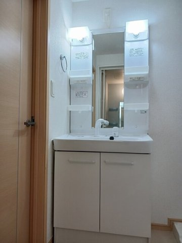 ロッソフィオーレＣの洗面所