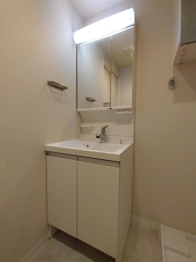 ザ・ランド代官山青葉台の独立洗面台