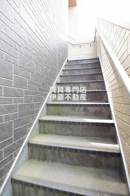 Creo庄内通六番館のロビー