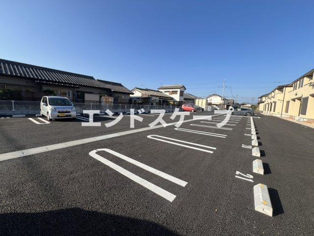 カメリア　塩川　Ｂの駐車場|高崎、前橋のお部屋探しはエンドスケープまで！お客様の理想お聞かせ下さい♪