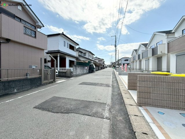 北本市宮内2期　新築戸建　ハートフルOの前面道路含む現地写真