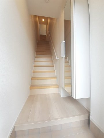 【玄関】 | グランフォルム　Ｂ