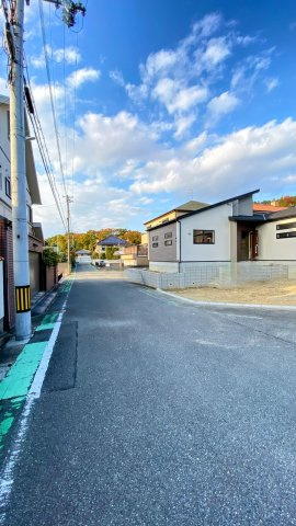 北六甲台2丁目の前面道路含む現地写真