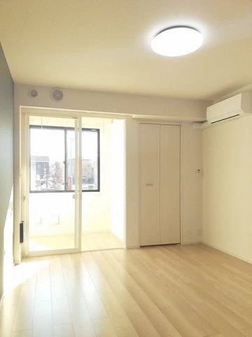 カトレアⅣの居間・リビング