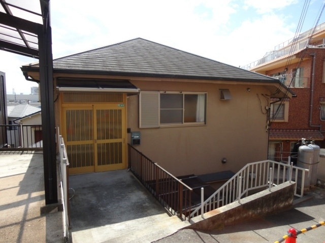 宮山貸家の外観