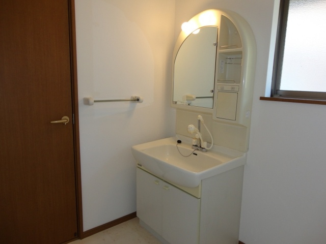 宮山貸家の洗面所
