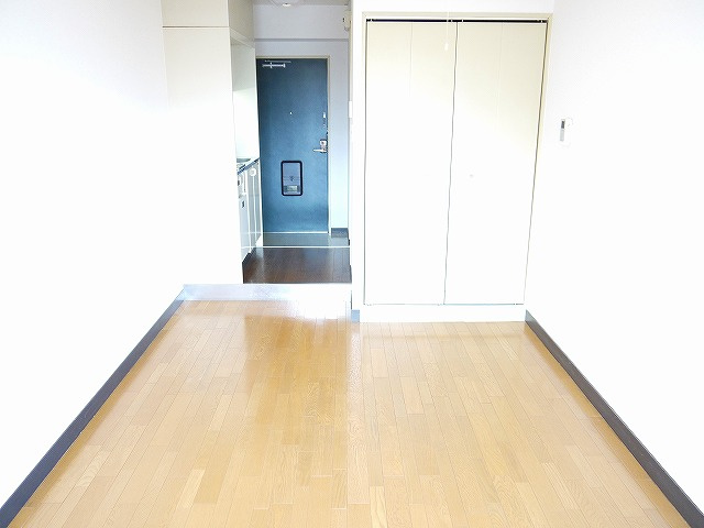 三芳ビルの洋室|個人の部屋や寝室として使える洋室です