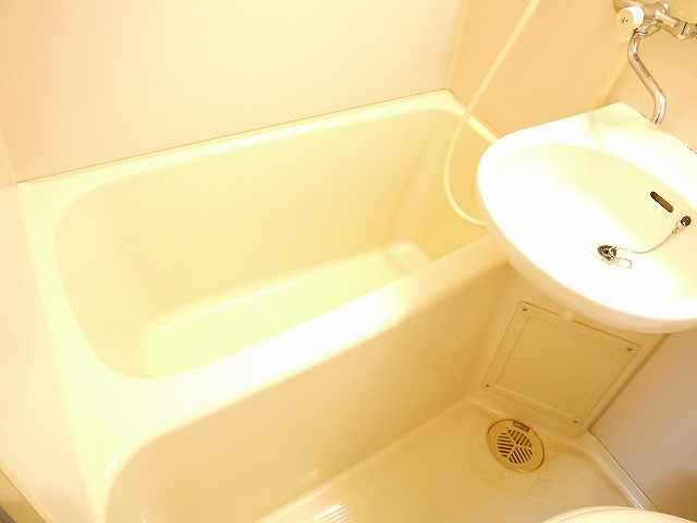 三芳ビルの浴室|お風呂です