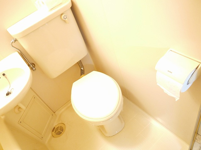 三芳ビルのトイレ|トイレもきれいです