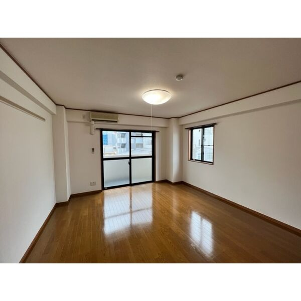 エクセルまつたにの居間・リビング