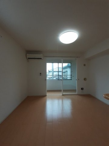 プリマ　クラッセⅢの居間・リビング